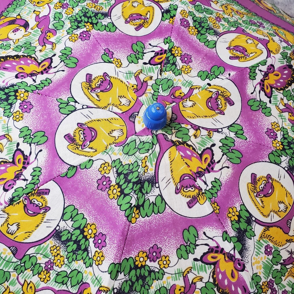 Vintage Childs Umbrella Parasol Mid-Century Kitschy Fabric 28" Diam. Photo Prop - Picture 4 of 8